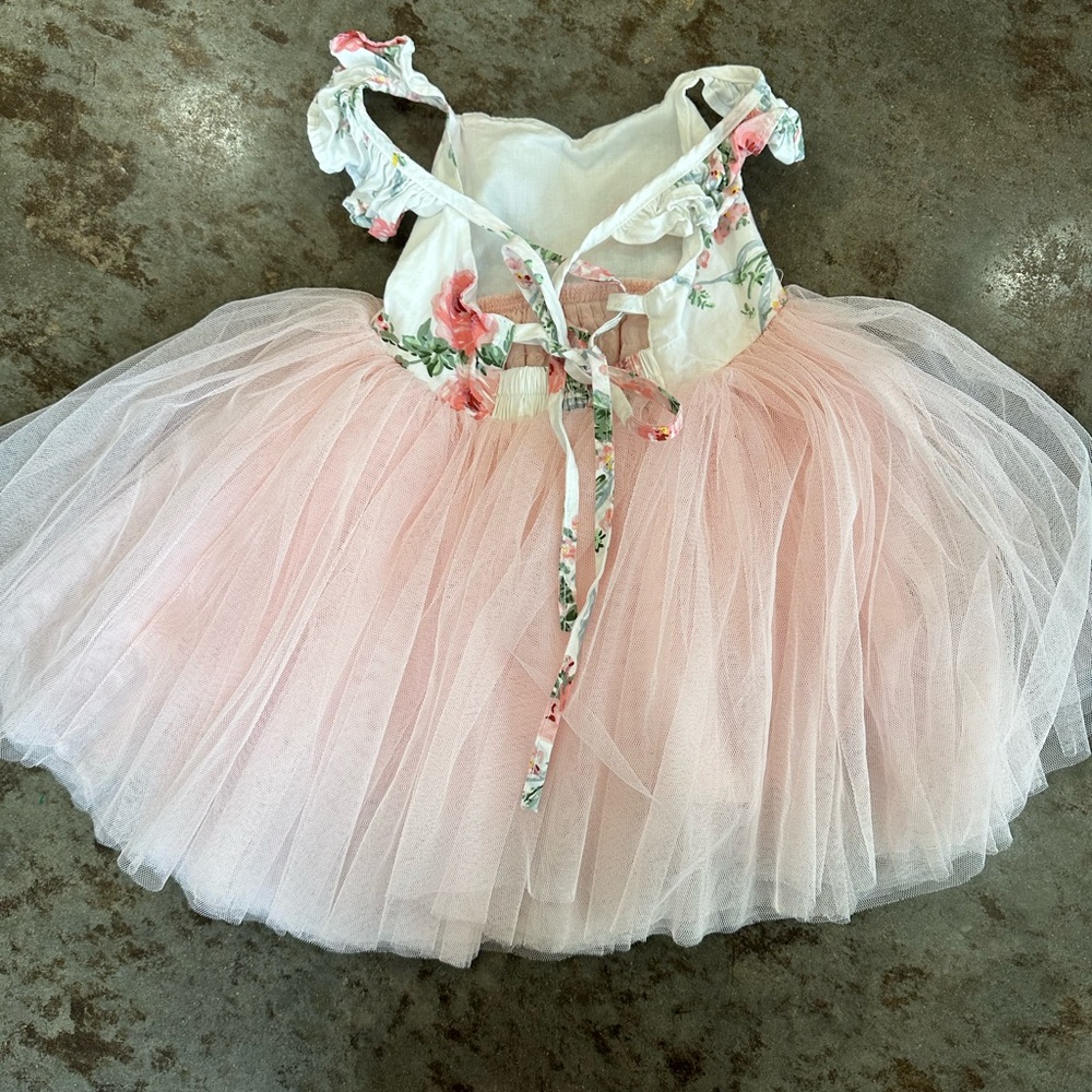 Outgrown - Picture 3 of 3